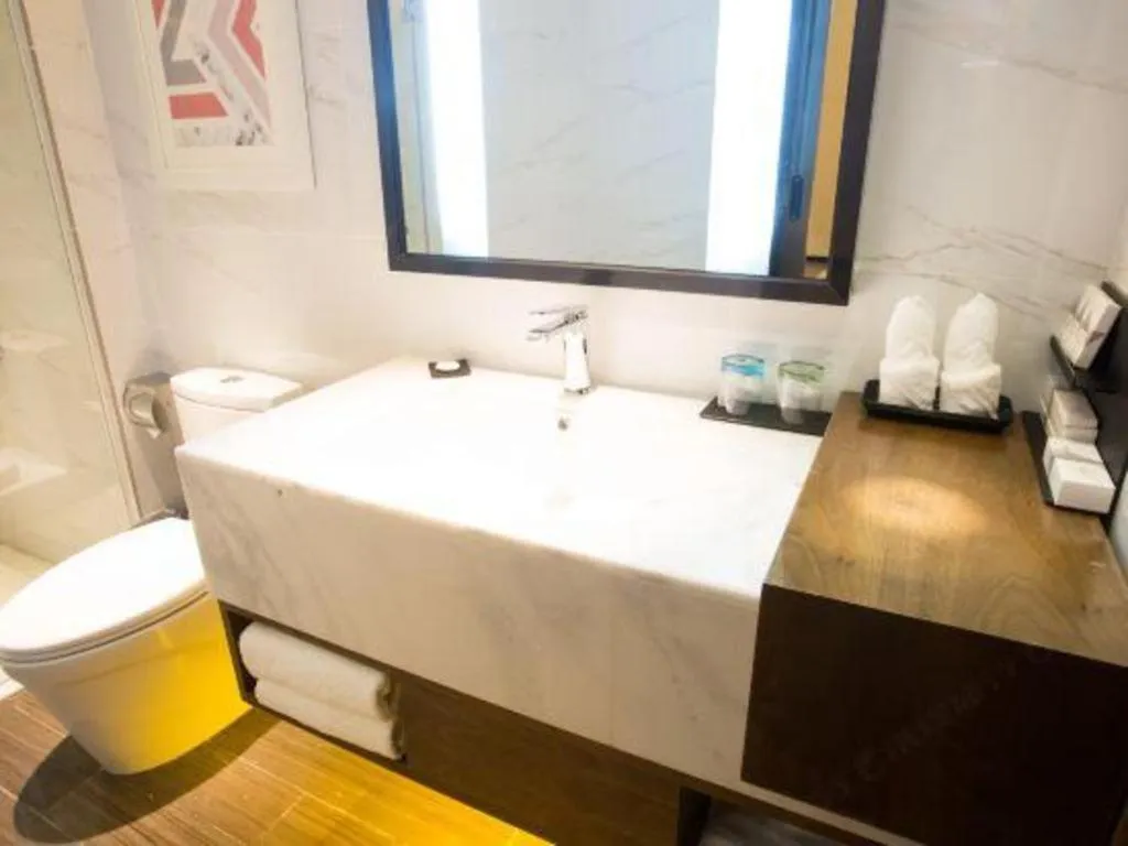 Borrman Hotel Zhongxiang Railway Station Mochou Village