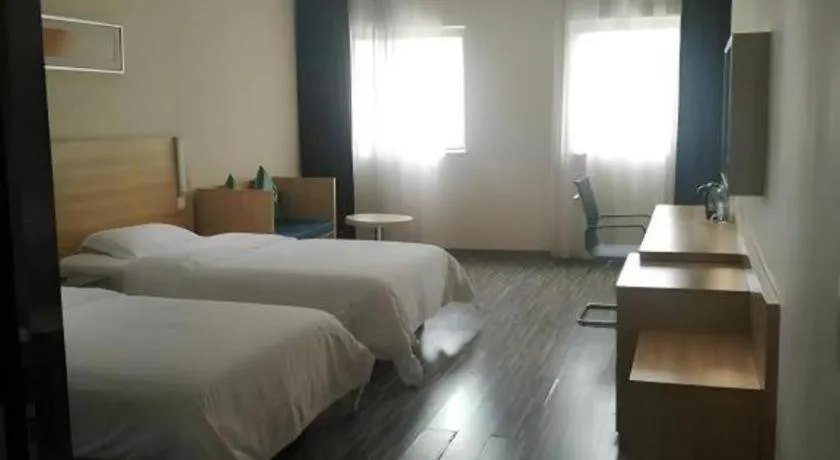 Bed in City Comfort Inn Wuhan Pangxiejia Metro Station