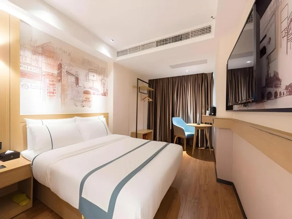 Bed in City Comfort Inn Guangzhou Liwan Zengjiao Jushu Metro Station