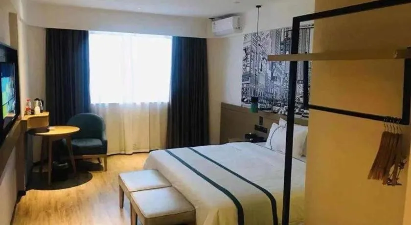 Bed in City Comfort Inn Guangzhou Liwan Zengjiao Jushu Metro Station