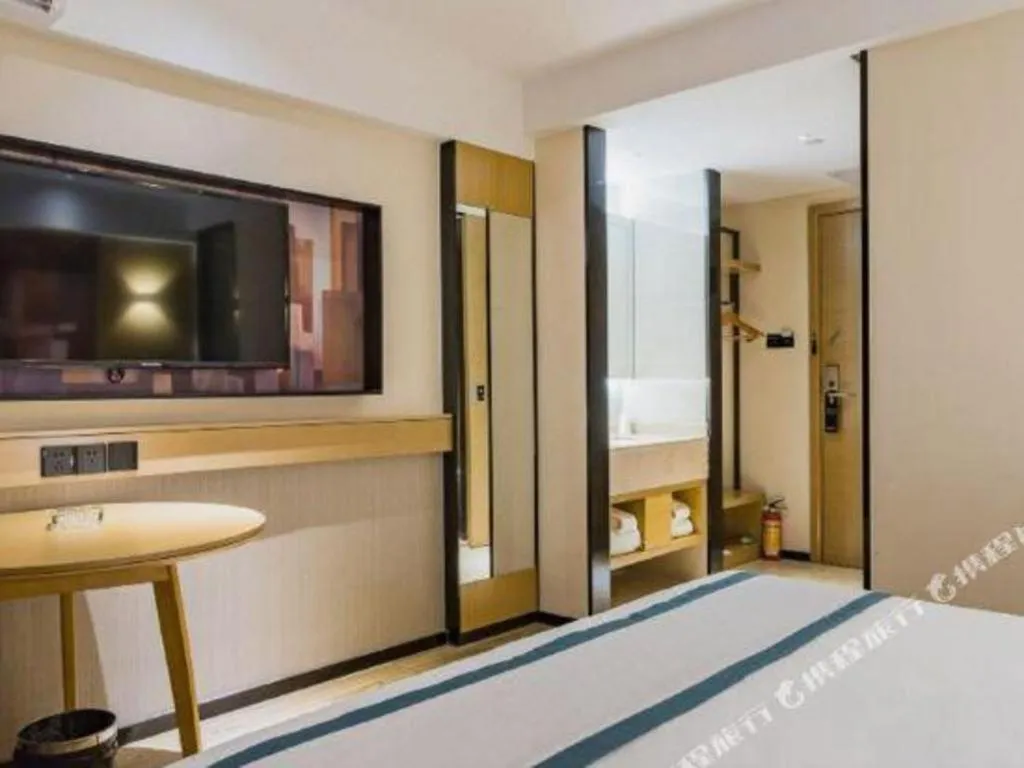 Bed in City Comfort Inn Guangzhou Liwan Zengjiao Jushu Metro Station