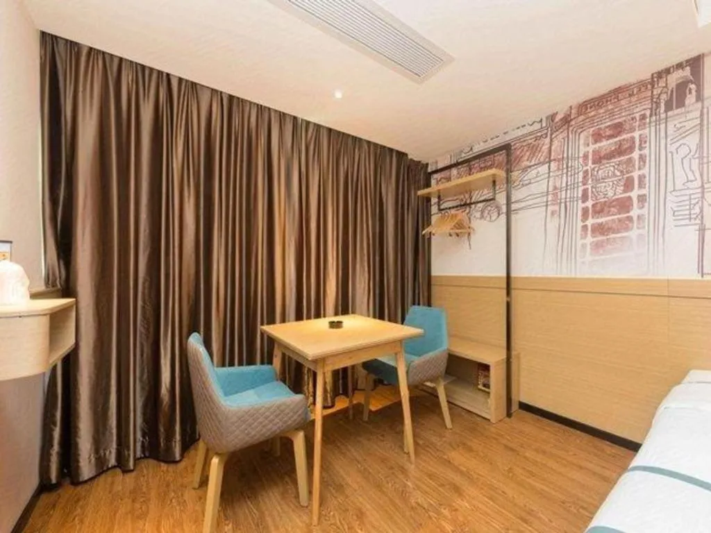 Bed in City Comfort Inn Guangzhou Liwan Zengjiao Jushu Metro Station