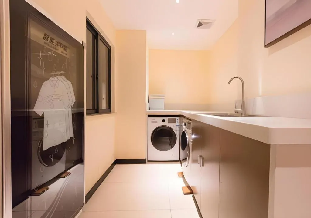 JTOUR Inn Guigang Life Port High-speed Railway Station