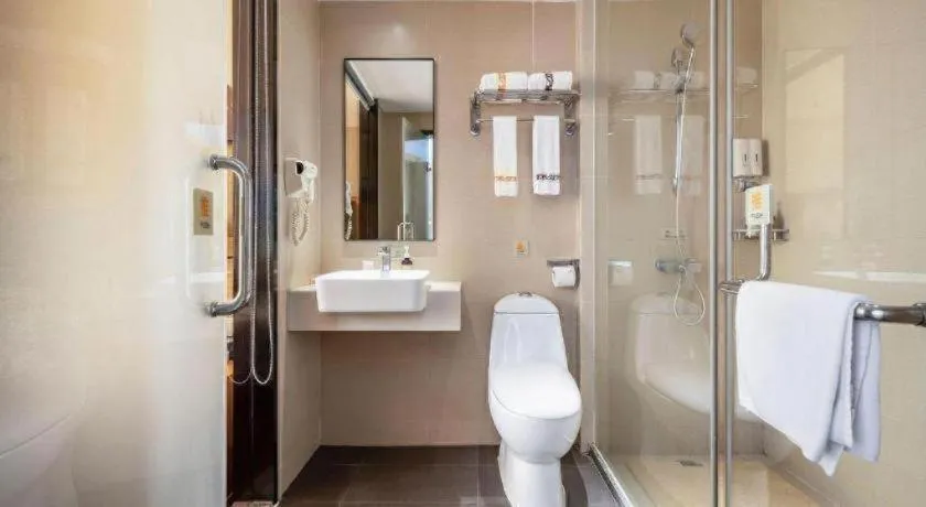 JTOUR Inn Guigang Life Port High-speed Railway Station