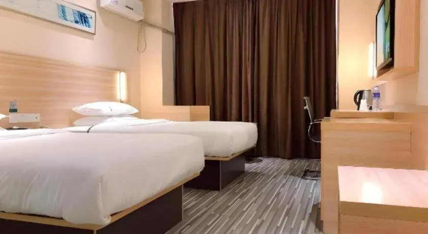 Bed in City Comfort Inn Wuhan Wuchang Railway Station East Square