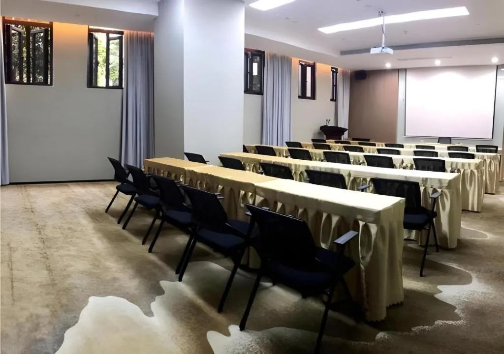 Borrman Hotel Liuzhou Guizhong Avenue Liugao