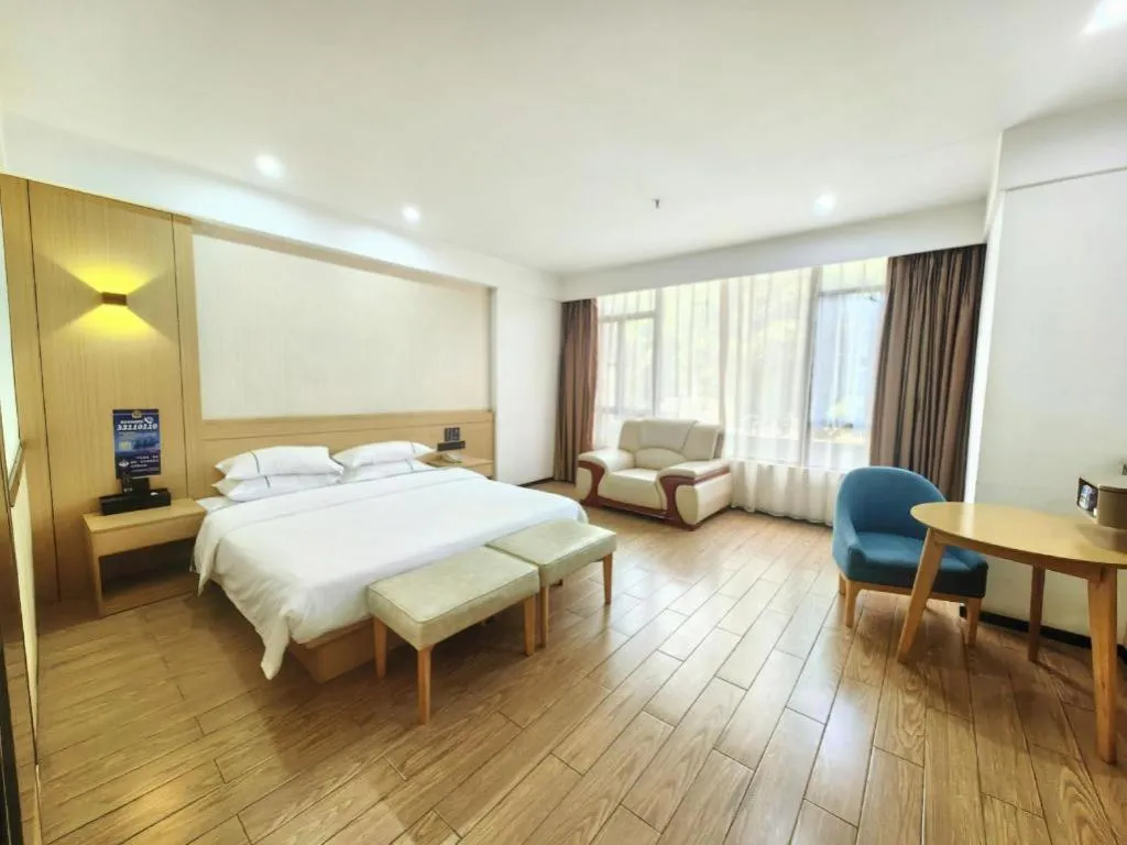 Bed in City Comfort Inn Guangzhou Jiahe Wanggang Metro Station Police Academy Changhong