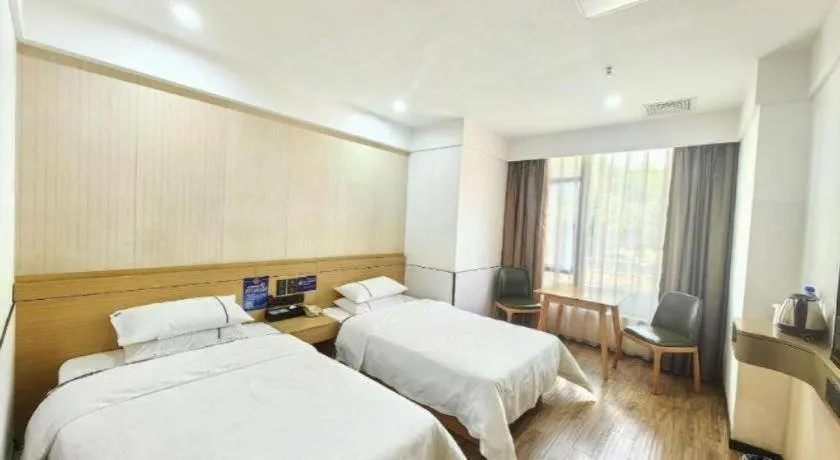 Bed in City Comfort Inn Guangzhou Jiahe Wanggang Metro Station Police Academy Changhong