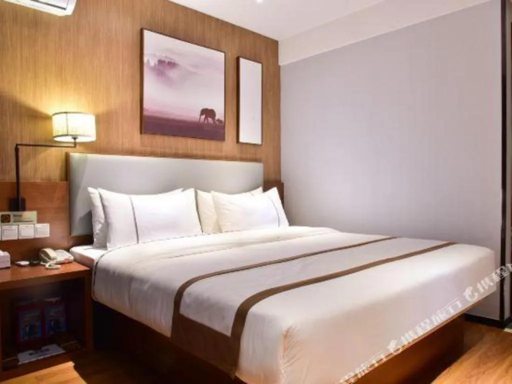 Bed in Jtour Inn Xianning Chongyang Taoxi Avenue