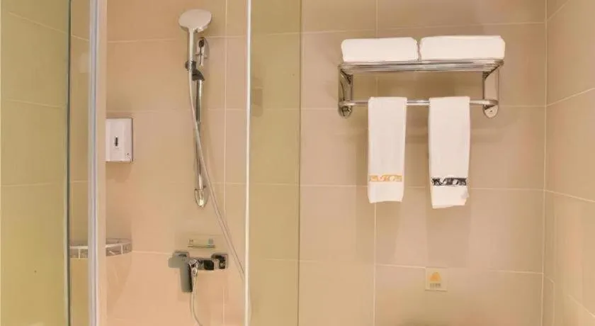 Jtour Inn Xianning Chongyang Taoxi Avenue