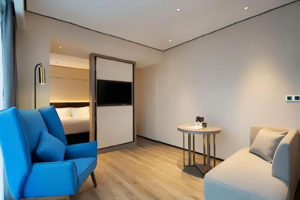 Echarm Plus Hotel Changsha High-speed Railway South Station Desiqin