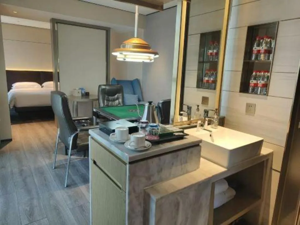 Bed in Echarm Plus Hotel Changsha High-speed Railway South Station Desiqin