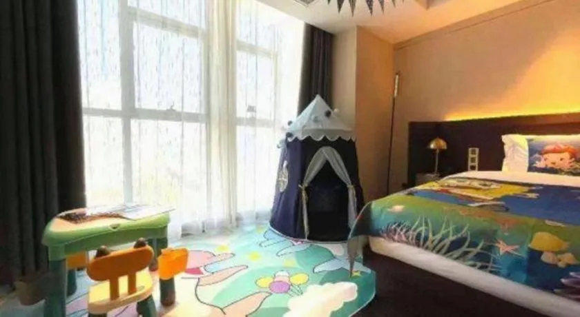 Bed in Echarm Plus Hotel Changsha High-speed Railway South Station Desiqin