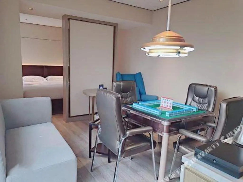 Bed in Echarm Plus Hotel Changsha High-speed Railway South Station Desiqin