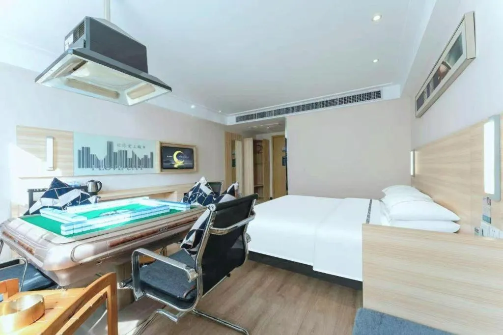 Bed in City Comfort Inn Wuhan Wangjiawan Longyangcun Metro Station