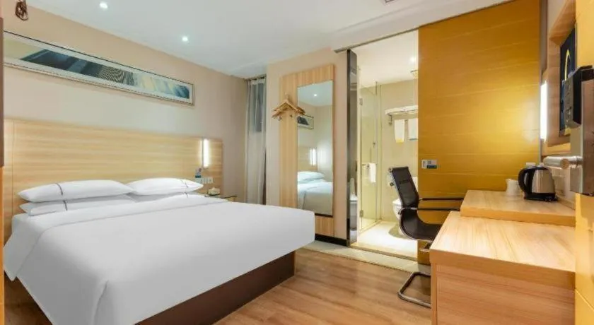 Bed in City Comfort Inn Wuhan Wangjiawan Longyangcun Metro Station