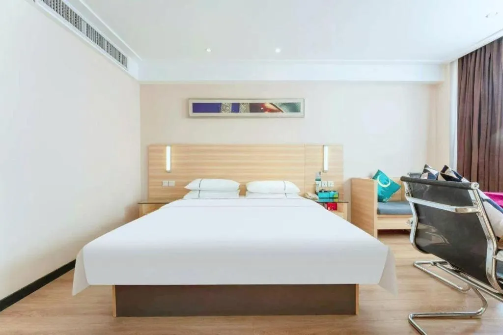 Bed in City Comfort Inn Wuhan Wangjiawan Longyangcun Metro Station