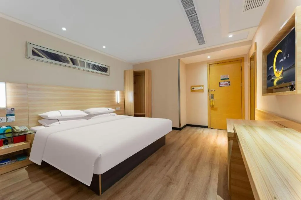 Bed in City Comfort Inn Wuhan Wangjiawan Longyangcun Metro Station