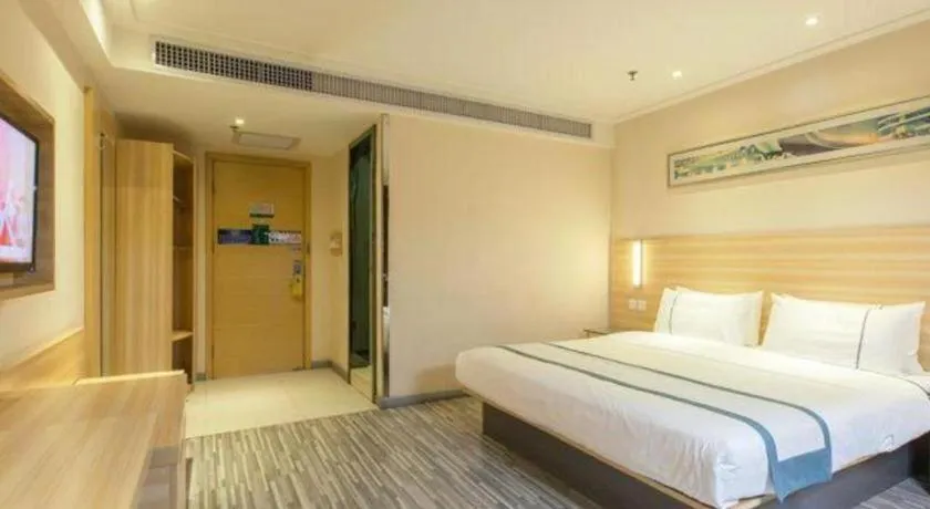 Bed in City Comfort Inn Wuhan Wangjiawan Longyangcun Metro Station