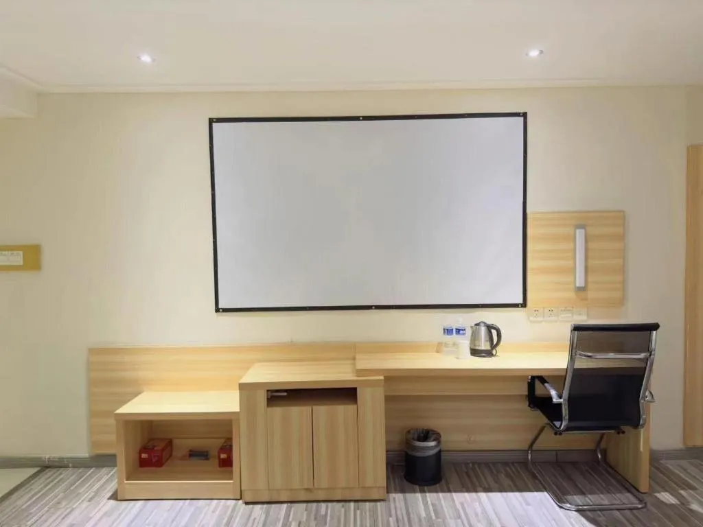 City Comfort Inn Wuhan Hongshan District Baishazhou Huangjiahu University Town