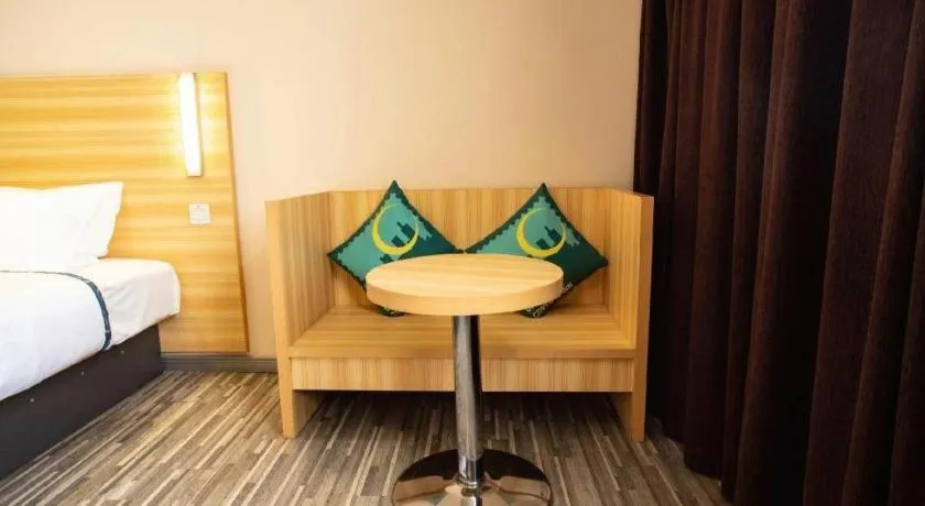 Bed in City Comfort Inn Wuhan Hongshan District Baishazhou Huangjiahu University Town