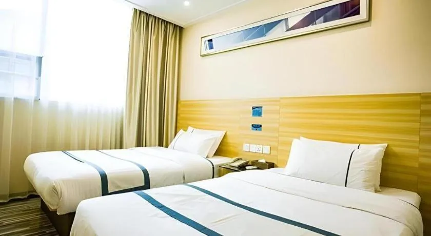 Bed in City Comfort Inn Guangzhou Dashi Metro Station Zoo Main Branch