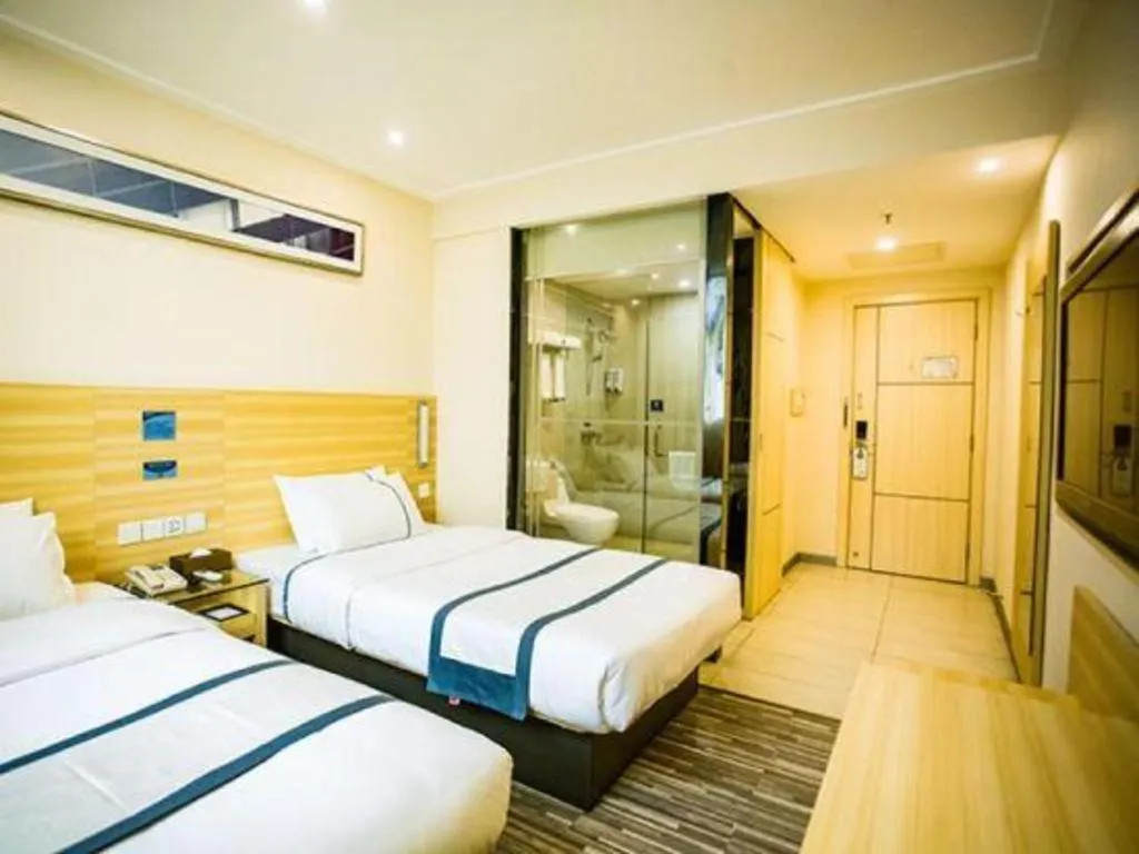 Bed in City Comfort Inn Guangzhou Dashi Metro Station Zoo Main Branch