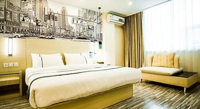 Bed in City Comfort Inn Guangzhou Dashi Metro Station Zoo Main Branch