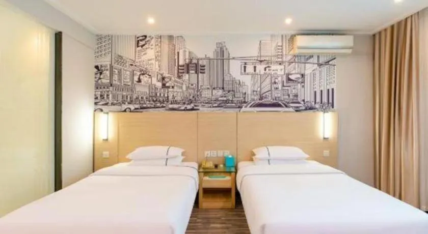 Bed in City Comfort Inn Guangzhou Dashi Metro Station Zoo Main Branch