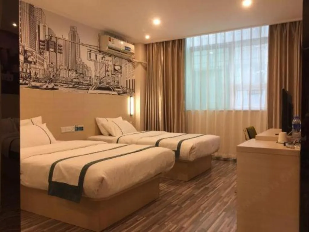 Bed in City Comfort Inn Guangzhou Dashi Metro Station Zoo Main Branch