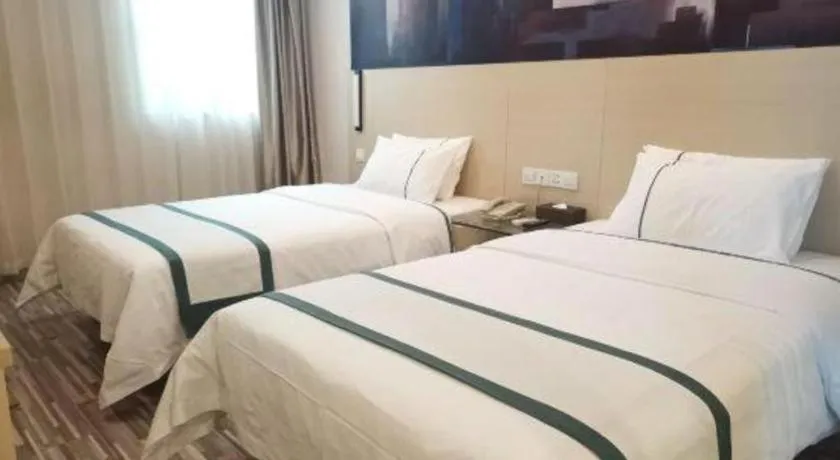 Bed in City Comfort Inn Guangzhou Dashi Metro Station Zoo Main Branch