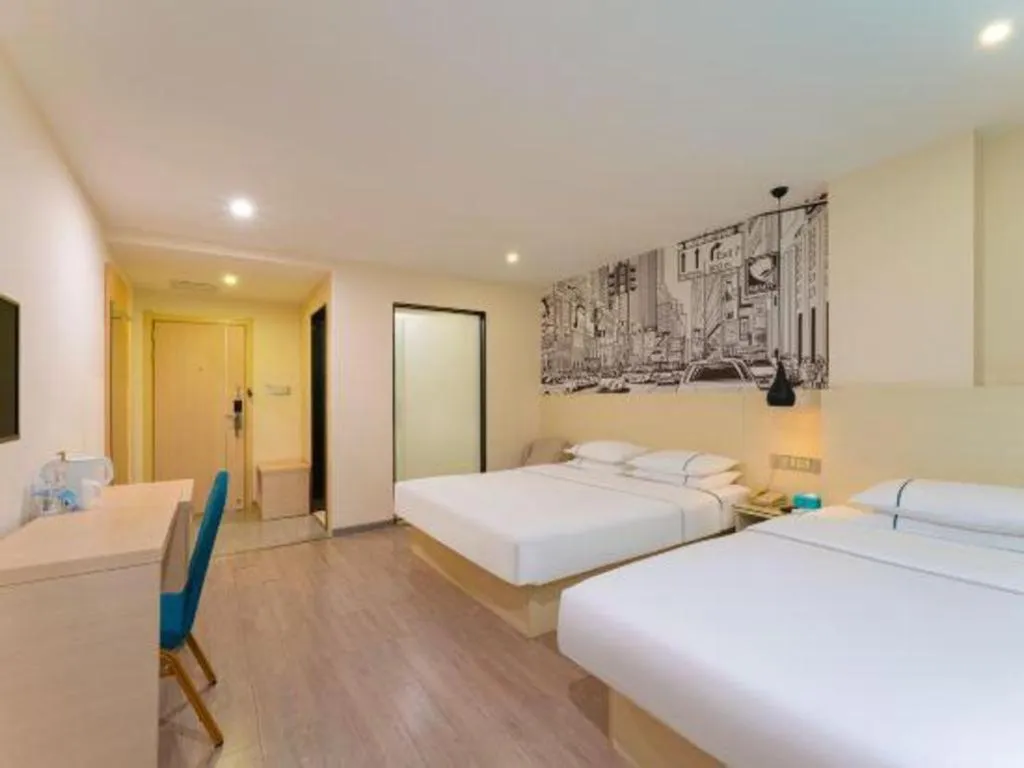 Bed in City Comfort Inn Guangzhou Dashi Metro Station Zoo Main Branch