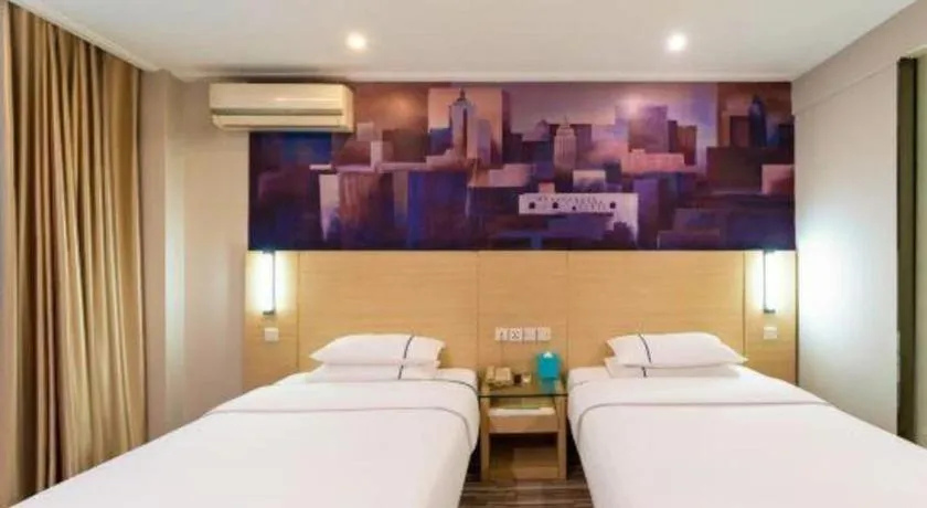 Bed in City Comfort Inn Guangzhou Dashi Metro Station Zoo Main Branch