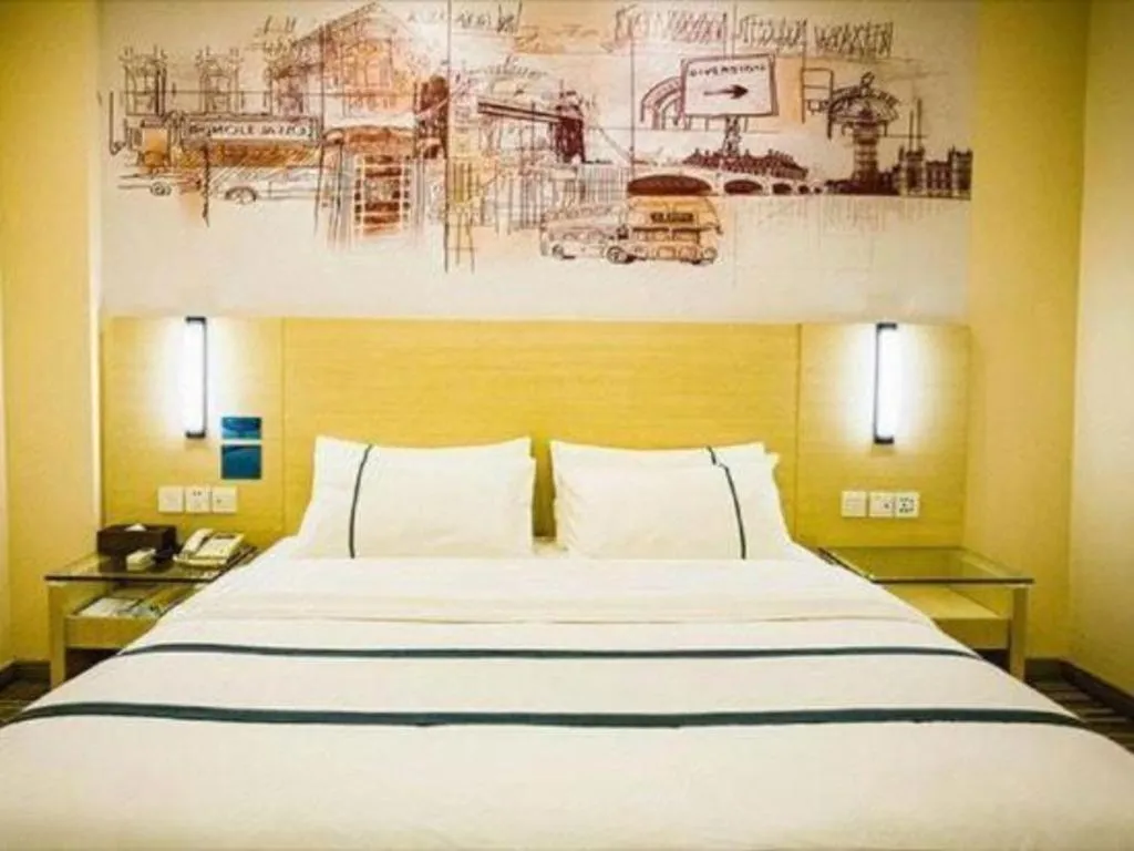 Bed in City Comfort Inn Guangzhou Dashi Metro Station Zoo Main Branch