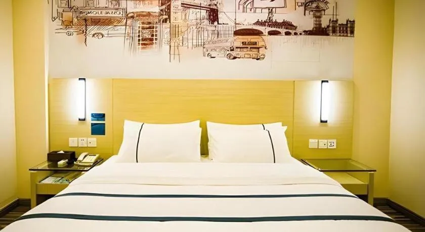 Bed in City Comfort Inn Guangzhou Dashi Metro Station Zoo Main Branch