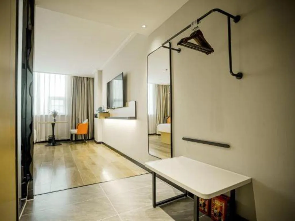 Bed in City Comfort Inn Guangzhou Dashi Metro Station Zoo Main Branch