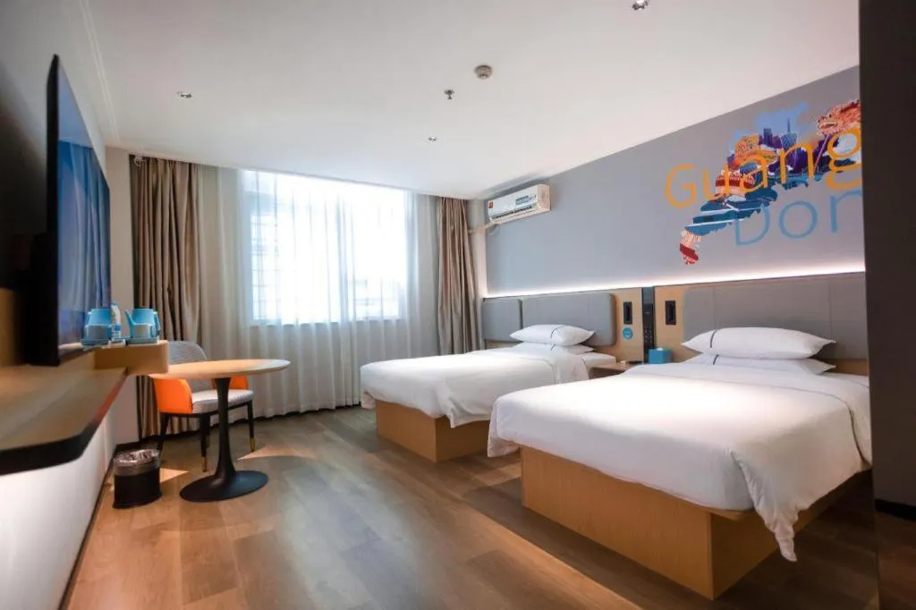 Bed in City Comfort Inn Guangzhou Dashi Metro Station Zoo Main Branch