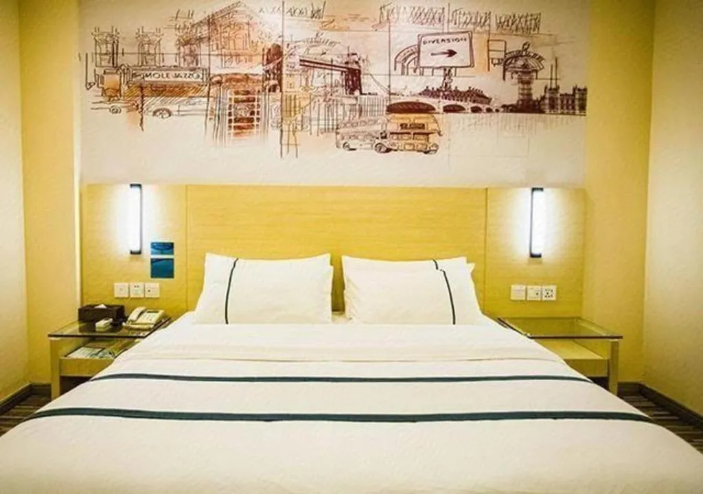 Bed in City Comfort Inn Guangzhou Dashi Metro Station Zoo Main Branch