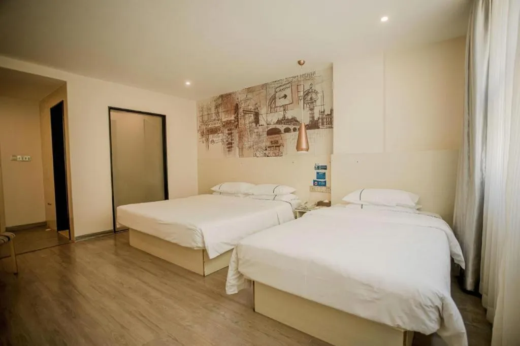 Bed in City Comfort Inn Guangzhou Dashi Metro Station Zoo Main Branch