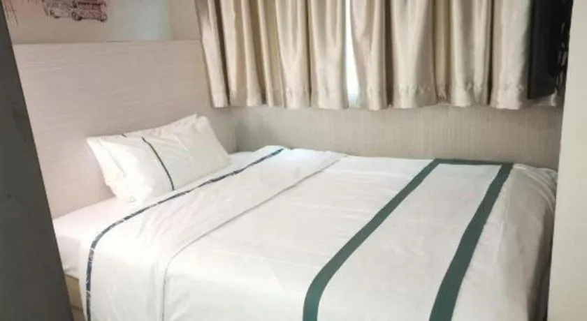 Bed in City Comfort Inn Guangzhou Dashi Metro Station Zoo Main Branch
