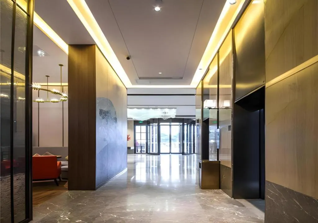 Echeng Hotel Changsha Evening News