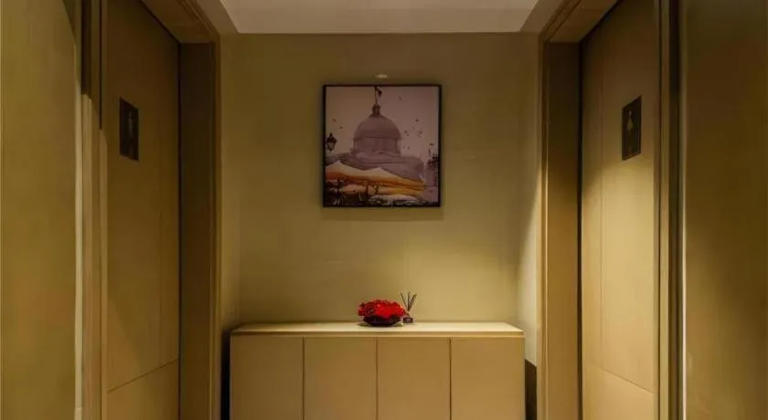 Echeng Hotel Changsha Evening News