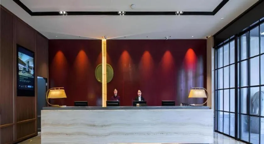 Echeng Hotel Changsha Evening News