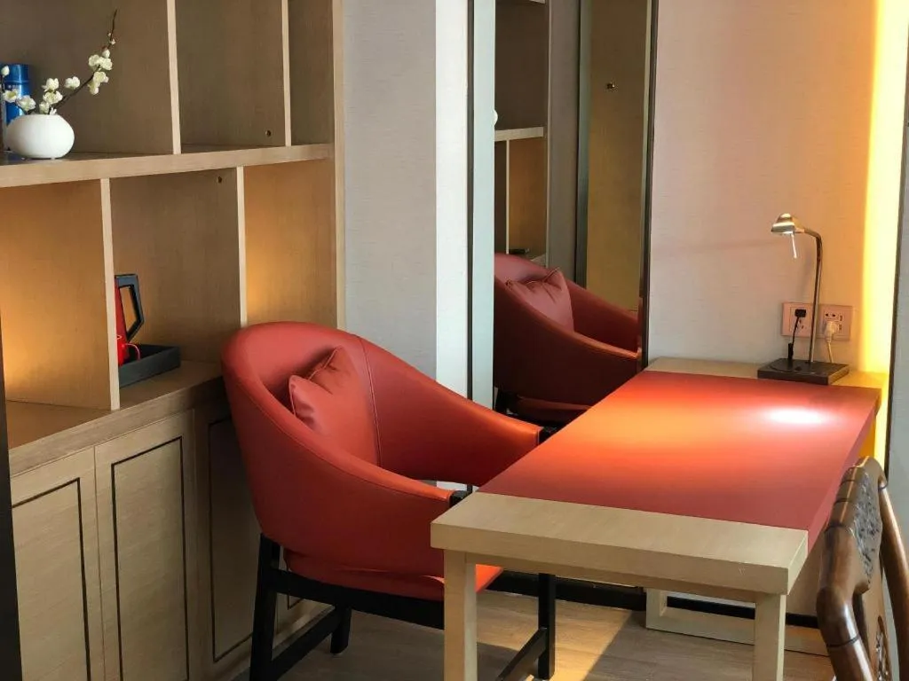 Echeng Hotel Changsha Evening News