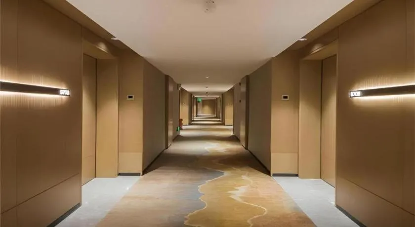 Echeng Hotel Changsha Evening News