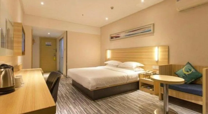 Bed in Jtour Inn Wuhan Hankou Railway East Plaza