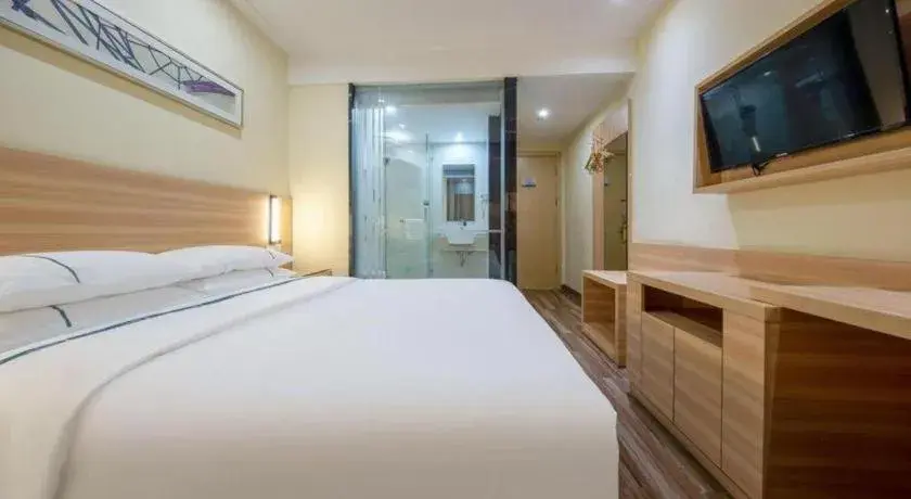 Bed in City Comfort Inn Shanghai International Tourism Resort Disney Bed in City Comfort Inn Shanghai International Tourism Resort Disney