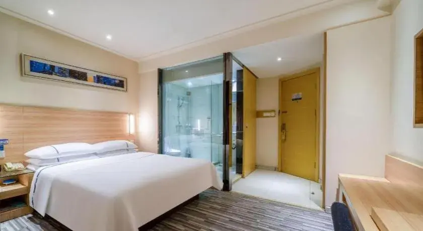 Bed in City Comfort Inn Wuhan Dongwu Avenue Light Rail Station Bed in City Comfort Inn Wuhan Dongwu Avenue Light Rail Station