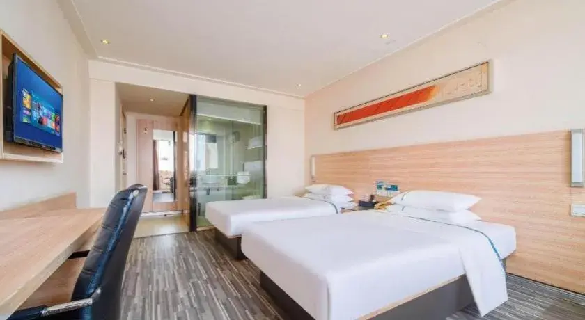 Bed in City Comfort Inn Wuhan Dongwu Avenue Light Rail Station Bed in City Comfort Inn Wuhan Dongwu Avenue Light Rail Station