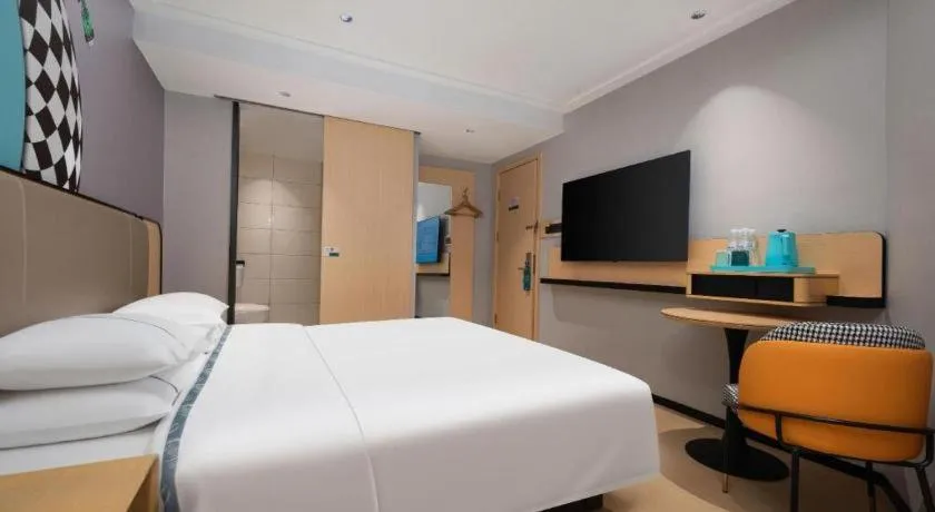 Bed in City Comfort Inn Wuhan Dongwu Avenue Light Rail Station